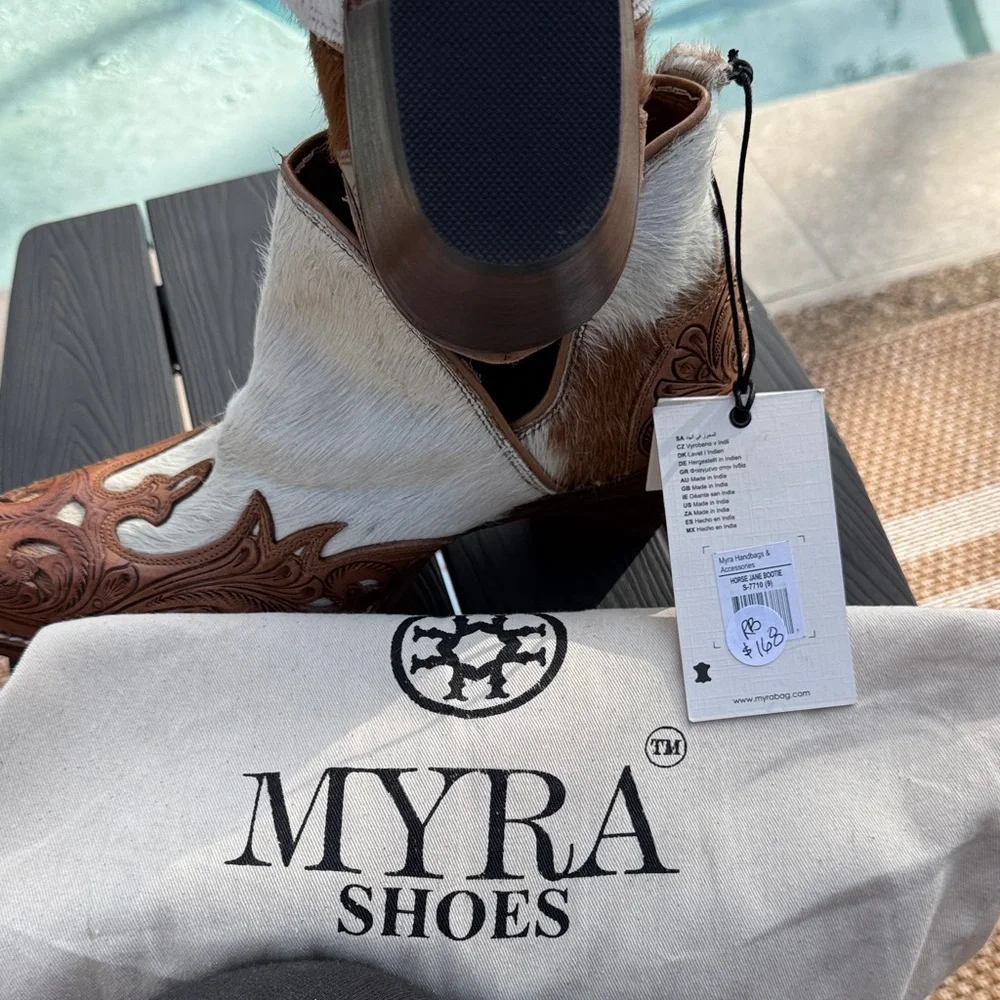 Myra Bag Brown and White Hair on Hide Ankle Boots, Brand New w/bag. - Picture 3 of 14